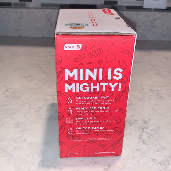 Dash Holiday Mini Waffle Maker - Picture 2 of 5